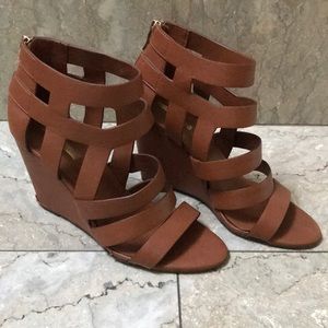 BCBGeneration Caged Wedge Sandals in Toffee Size 9